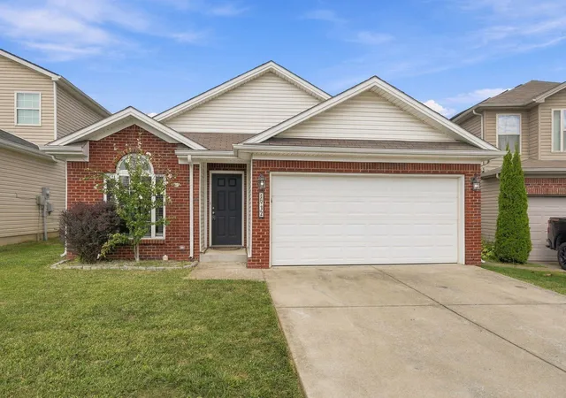 Photo 1 of Sale Pending at 1932 Millbank Rd, Lexington, KY 40511 | MLS# 26026687 | Listing updated on 2026-10-15