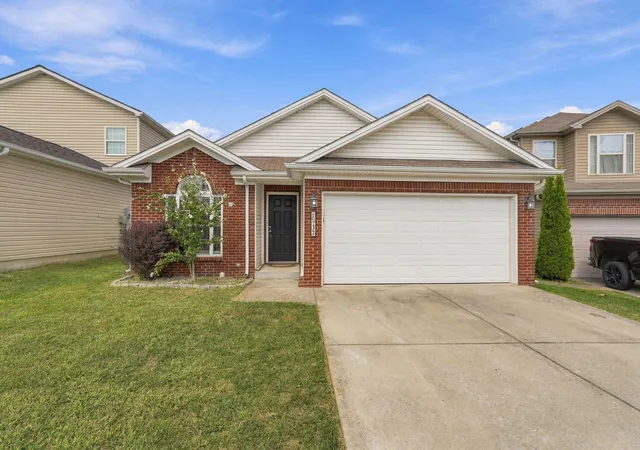 Photo 2 of Sale Pending at 1932 Millbank Rd, Lexington, KY 40511 | MLS# 26026687 | Listing updated on 2026-10-15