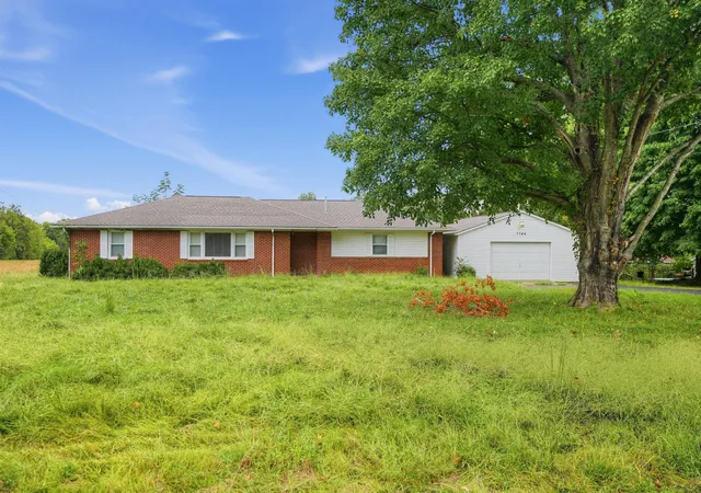 Photo 1 of Sale Pending at 7044 S Us 51 Hwy, Fulton, KY 42041 | MLS# 26026723 | Listing updated on 2026-10-29