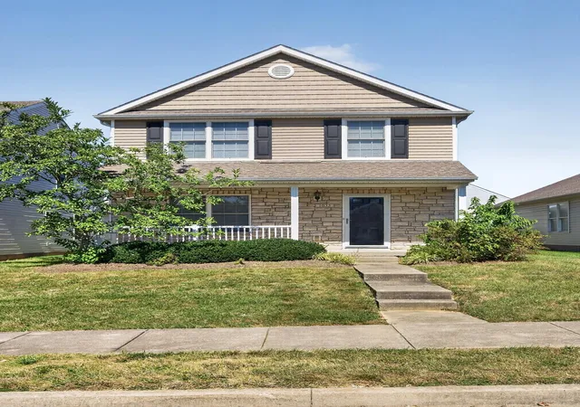 Photo 2 of Single family home for sale at 1033 Lemon Rue Way, Lexington, KY 40515 | MLS# 26026733 | Listing updated on 2026-10-13