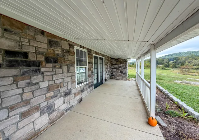 Photo 1 of Single family home for sale at 1275 Wabd Jones Rd, Mount Vernon, KY 40456 | MLS# 26027445 | Listing updated on 2026-10-26