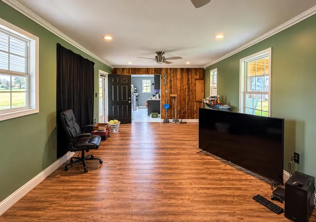 Photo 2 of Single family home for sale at 1275 Wabd Jones Rd, Mount Vernon, KY 40456 | MLS# 26027445 | Listing updated on 2026-10-26