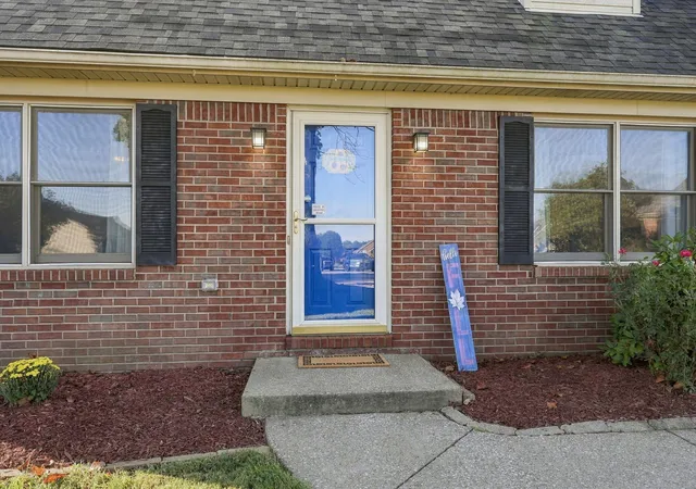 Photo 3 of Sale Pending at 231 Finish Line Way, Frankfort, KY 40601 | MLS# 26026785 | Listing updated on 2026-10-14
