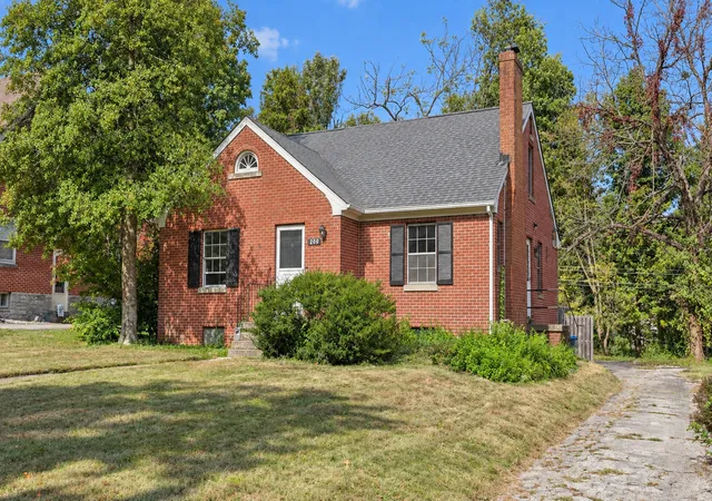 Photo 2 of Single family home for sale at 209 Tahoma Rd, Lexington, KY 40503 | MLS# 26026752 | Listing updated on 2026-10-19