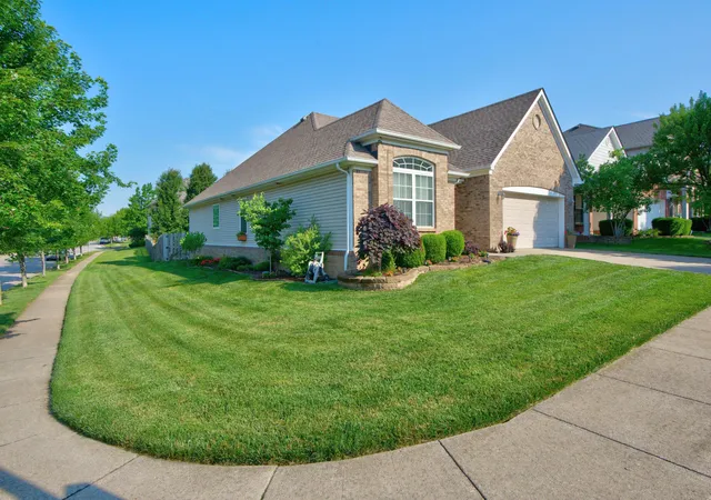 Photo 3 of Single family home for sale at 4116 Katherine Pl, Lexington, KY 40515 | MLS# 26026727 | Listing updated on 2026-10-13