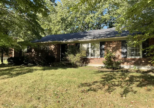 Photo 1 of Single family home for sale at 6309 Saranac Ct, Louisville, KY 40214 | MLS# 26026754 | Listing updated on 2026-10-13