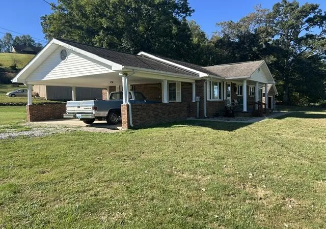 Photo 1 of Single family home for sale at 63 Masters Ln, East Bernstadt, KY 40729 | MLS# 26026747 | Listing updated on 2026-10-19