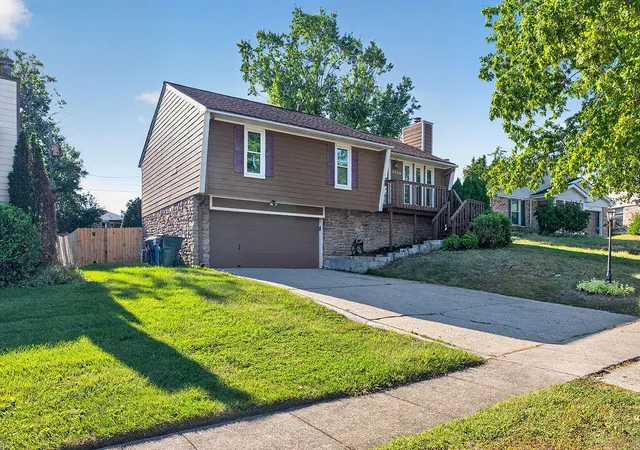 Photo 3 of Single family home for sale at 3736 Belleau Wood Dr, Lexington, KY 40517 | MLS# 26026917 | Listing updated on 2026-10-23