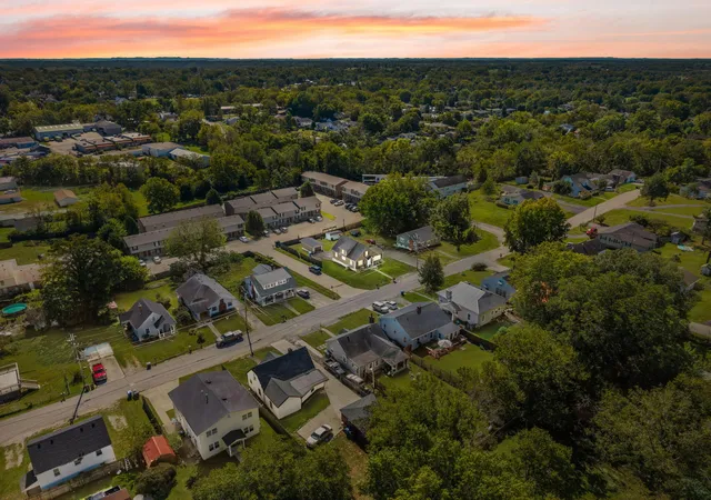 Photo 2 of Sale Pending at 19 Victory Ave, Winchester, KY 40391 | MLS# 26026938 | Listing updated on 2026-10-13