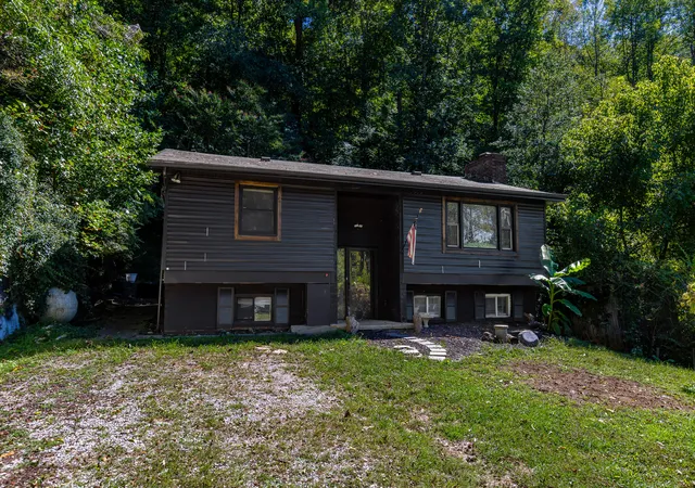 Single family home for sale at 115 Ccc Btm Rd, Mc Kee, KY 40447 | MLS# 26026801