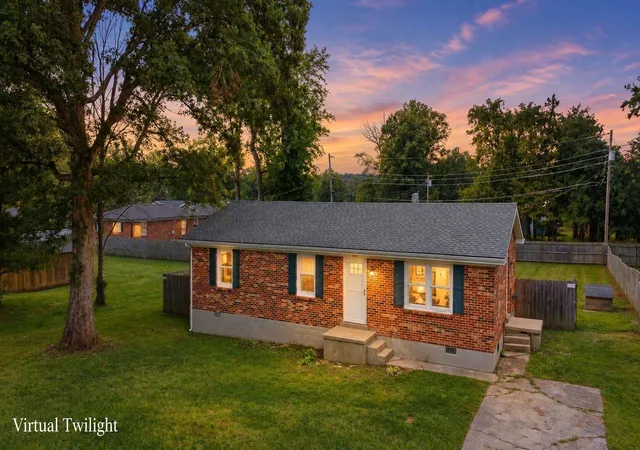 Photo 1 of Sale Pending at 324 Farmers Ln, Frankfort, KY 40601 | MLS# 26026852 | Listing updated on 2026-10-13