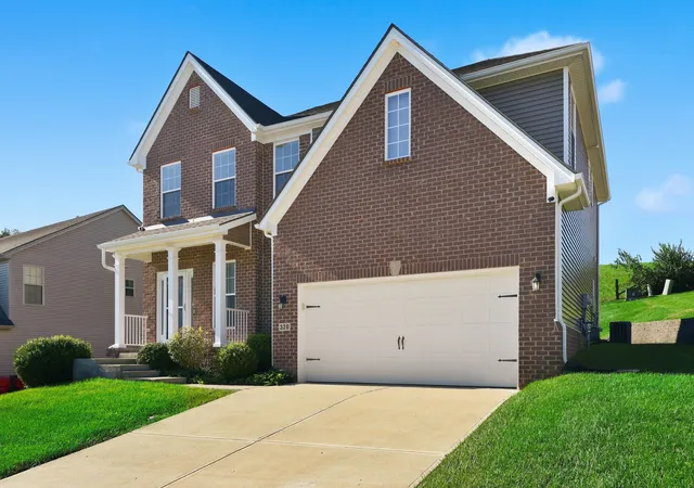 Photo 2 of Sale Pending at 328 White Cliffs Ln, Frankfort, KY 40601 | MLS# 26026921 | Listing updated on 2026-10-13