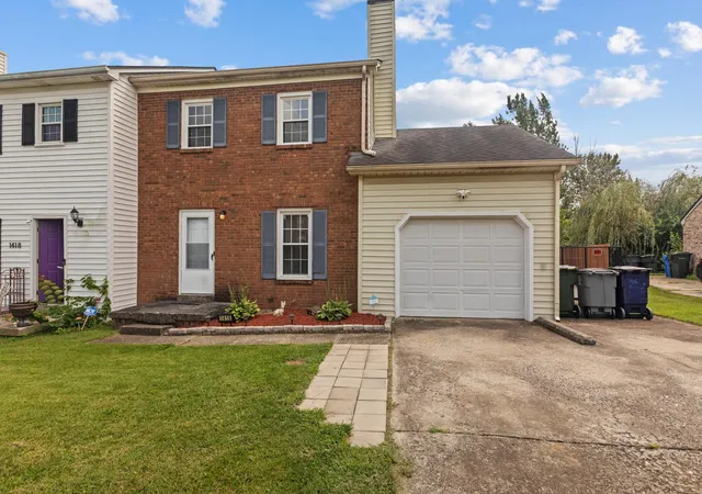 Photo 1 of Sale Pending at 1416 Ridgecrest Dr, Lexington, KY 40517 | MLS# 26026849 | Listing updated on 2026-10-22