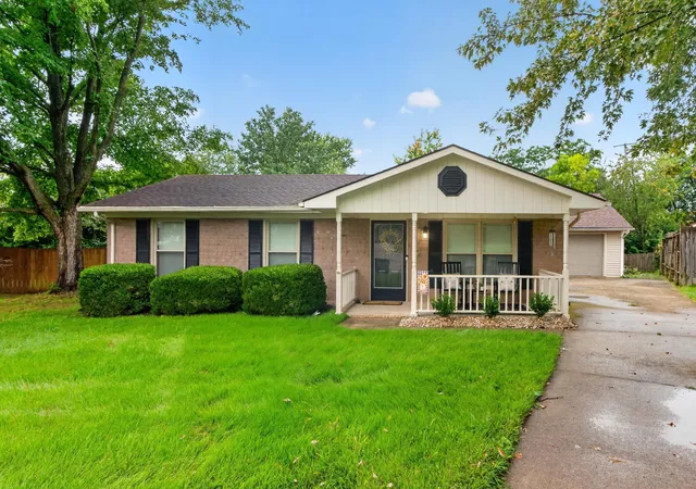 Photo 1 of Sale Pending at 1101 Kalone Way, Lexington, KY 40515 | MLS# 26026887 | Listing updated on 2026-10-13