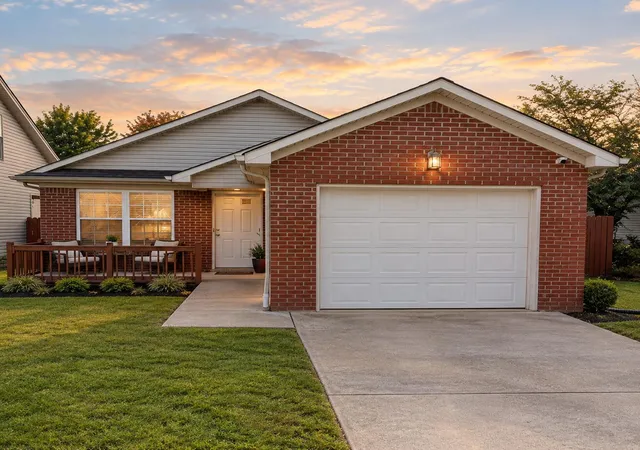 Photo 1 of Sale Pending at 105 Clover Valley Dr, Lexington, KY 40511 | MLS# 26027181 | Listing updated on 2026-10-13