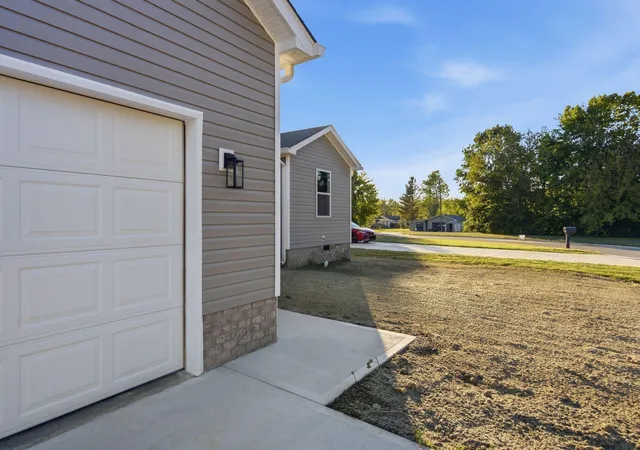 Photo 2 of Sale Pending at 26 Hidden Ct, Danville, KY 40422 | MLS# 26026999 | Listing updated on 2026-10-19