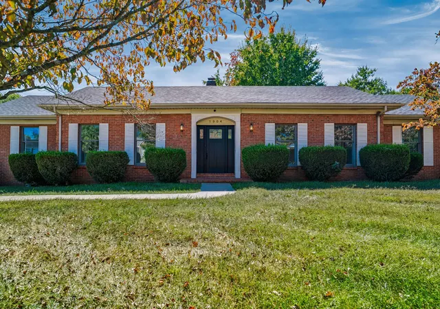 Single family home for sale at 1904 Heather Way, Mount Sterling, KY 40353 | MLS# 26028212