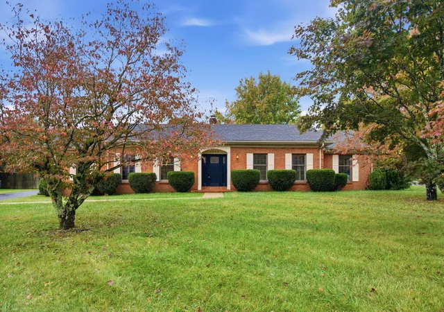 Photo 1 of Single family home for sale at 1904 Heather Way, Mount Sterling, KY 40353 | MLS# 26028212 | Listing updated on 2026-10-19