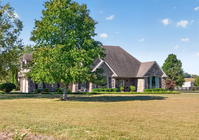 Photo 2 of Single family home for sale at 1601 Bethel Rd, Nicholasville, KY 40356 | MLS# 26027203 | Listing updated on 2026-10-20