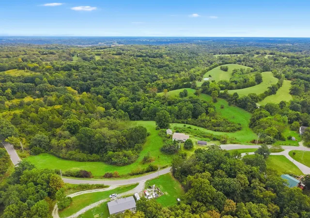 Photo 2 of Land for sale at 975 Flat Crk Rd, Frankfort, KY 40601 | MLS# 26026925 | Listing updated on 2026-10-13