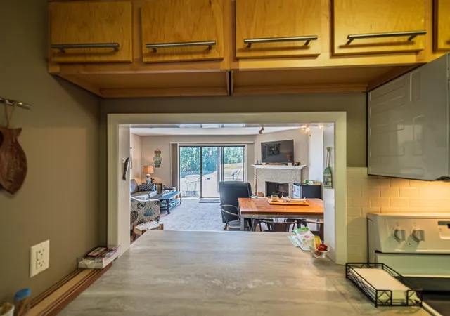 Listing Photo 1 - Condo for sale in building located at 328 Champion Hls, Kuttawa, KY 42055 - Unit #5C