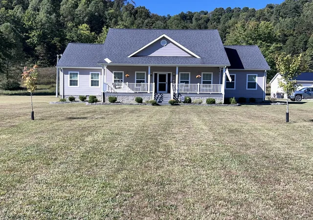Photo 1 of Single family home for sale at 11001 Cranston Rd, Morehead, KY 40351 | MLS# 26026953 | Listing updated on 2026-10-13