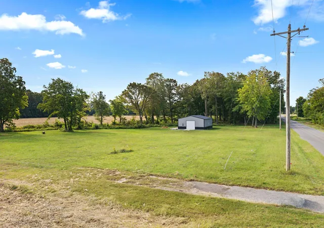 Photo 1 of Land for sale at 609 Oak Grv Church Rd, Benton, KY 42025 | MLS# 26027285 | Listing updated on 2026-10-02