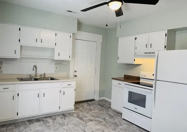 Photo 3 of Multi family home for sale at 748 750 Hillcrest Ave, Frankfort, KY 40601 | MLS# 26026963 | Listing updated on 2026-10-13