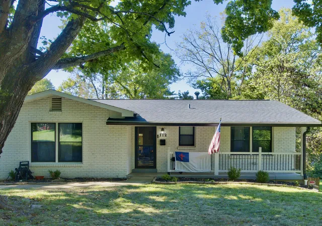 Photo 1 of Single family home for sale at 112 Ridgewood Ln, Frankfort, KY 40601 | MLS# 26027233 | Listing updated on 2026-10-03