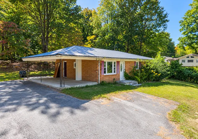 Photo 1 of Sale Pending at 165 Valley Rd, Stearns, KY 42647 | MLS# 26026986 | Listing updated on 2026-10-09
