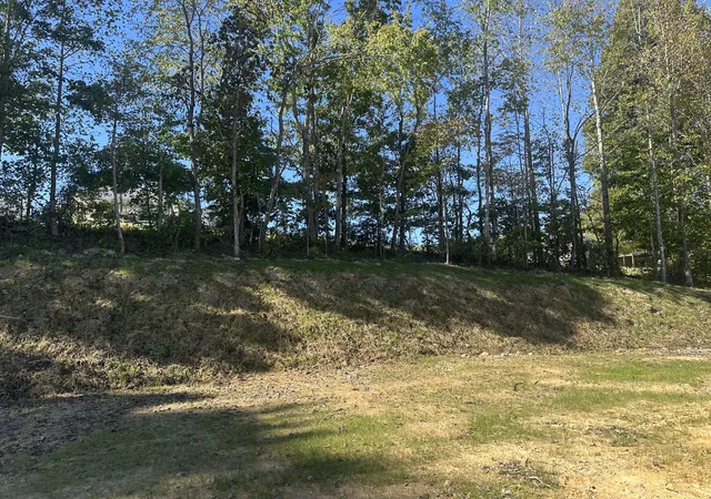 Photo 3 of Land for sale at 420 Hollywood Dr #63-64, Corbin, KY 40701 | MLS# 26026987 | Listing updated on 2026-10-13