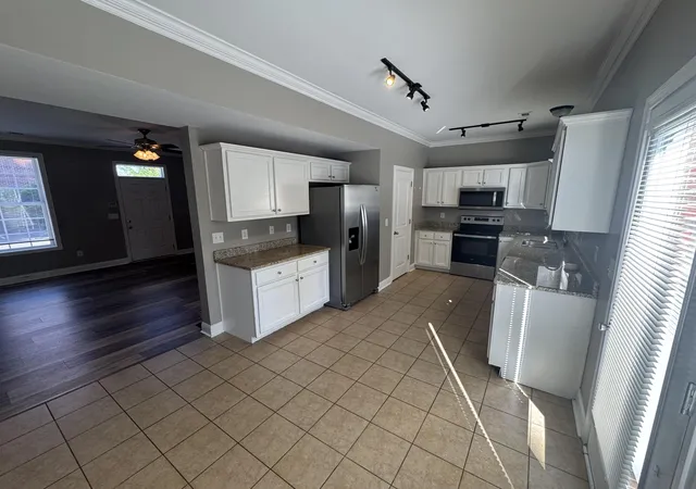 Photo 4 of Townhouse for sale at 1157 & 1159 Unity Dr, Lexington, KY 40504 | MLS# 26028688 | Listing updated on 2026-10-16