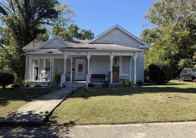 Photo 1 of Single family home for sale at 403 Logan Ave, Stanford, KY 40484 | MLS# 26027027 | Listing updated on 2026-10-13