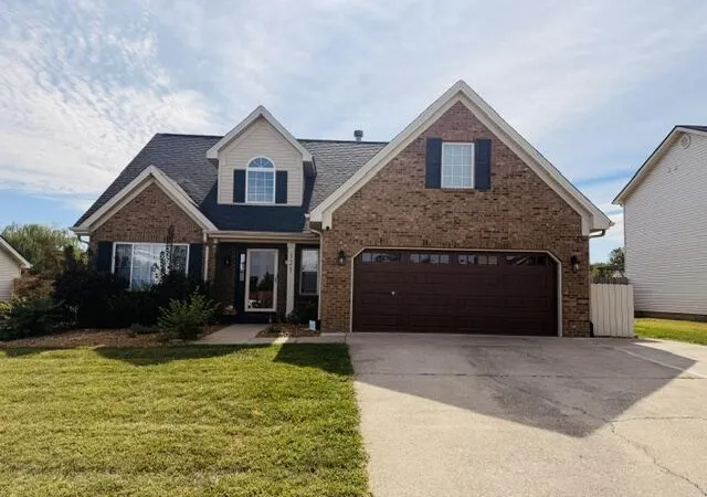 Photo 1 of Single family home for sale at 121 Richwood Blvd, Richmond, KY 40475 | MLS# 26027024 | Listing updated on 2026-10-27