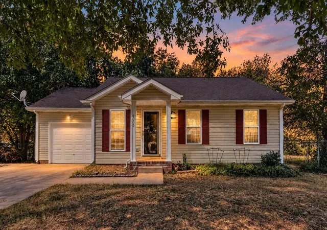 Photo 1 of Single family home for sale at 1036 Bush Ave, Oak Grove, KY 42262 | MLS# 26027032 | Listing updated on 2026-10-02