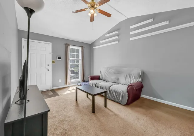Photo 3 of Single family home for sale at 1036 Bush Ave, Oak Grove, KY 42262 | MLS# 26027032 | Listing updated on 2026-10-02