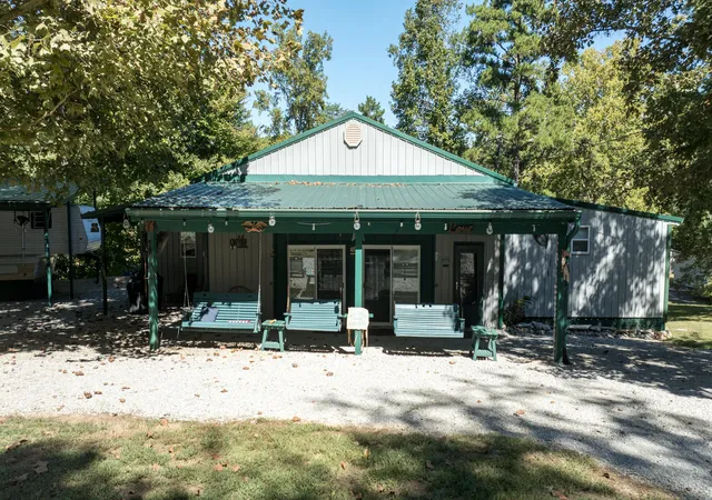 Single family home for sale at 385 Dripping Springs Rd, Bronston, KY 42518 | MLS# 26027250