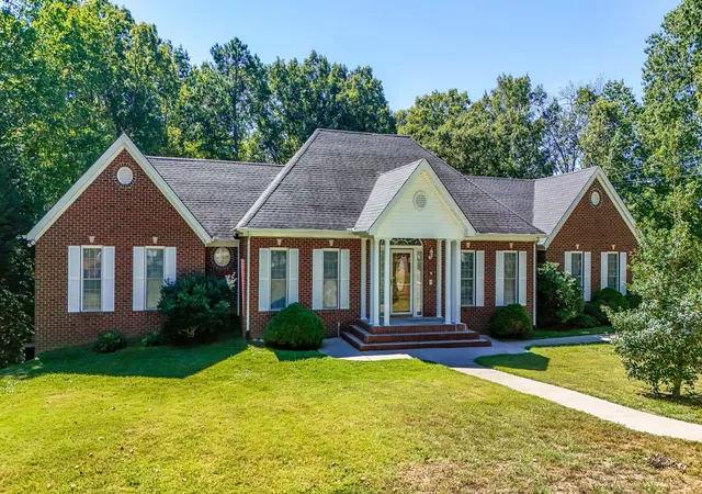 Photo 1 of Single family home for sale at 3095 Hl Springs Dr, London, KY 40744 | MLS# 26027152 | Listing updated on 2026-10-19
