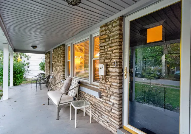 Photo 4 of Single family home for sale at 554 Sheridan Dr, Lexington, KY 40503 | MLS# 26027125 | Listing updated on 2026-10-13