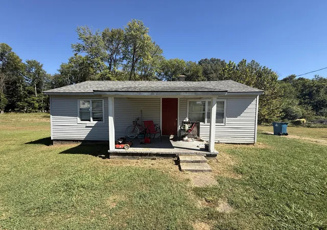 Photo 1 of Sale Pending at 138 Boatwright Ln, Paducah, KY 42003 | MLS# 26027779 | Listing updated on 2026-10-20