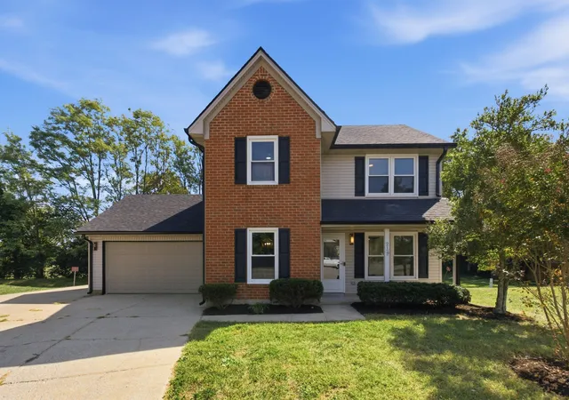 Photo 1 of Sale Pending at 212 Heather Way, Versailles, KY 40383 | MLS# 26027046 | Listing updated on 2026-10-22