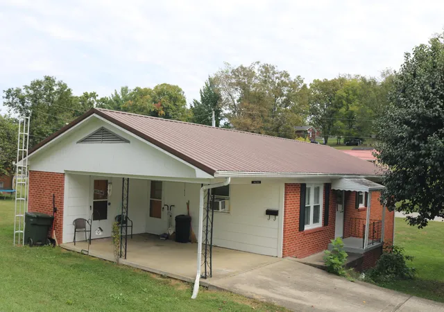 Photo 1 of Single family home for sale at 101 Robin Ln, Carlisle, KY 40311 | MLS# 26027051 | Listing updated on 2026-10-13