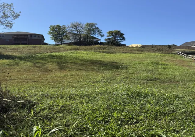 Photo 2 of Land for sale at 118 Hackberry Ct, Frankfort, KY 40601 | MLS# 26027072 | Listing updated on 2026-10-13