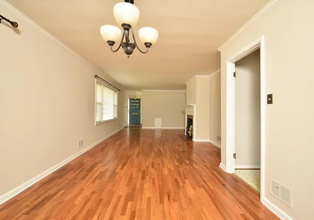 Photo 3 of Single family home for sale at 140 Sioux Trl, Frankfort, KY 40601 | MLS# 26027075 | Listing updated on 2026-10-13