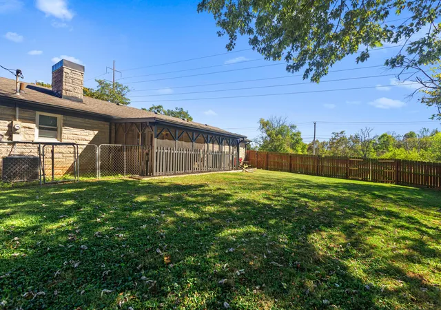 Photo 32 of Single family home for sale at 25 Donna Dr, Frankfort, KY 40601 | MLS# 26027155 | Listing updated on 2026-10-22