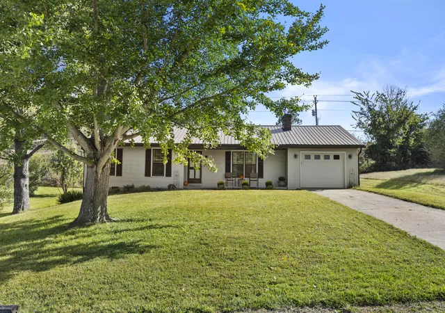 Photo 1 of Sale Pending at 48 Roscoe Ct, Frankfort, KY 40601 | MLS# 26027360 | Listing updated on 2026-10-13