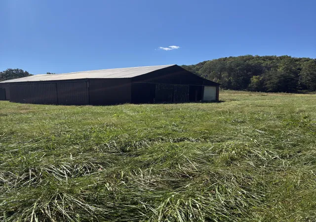 Photo 3 of Single family home for sale at 698 Flood Holw Rd, Salt Lick, KY 40371 | MLS# 26027461 | Listing updated on 2026-10-13