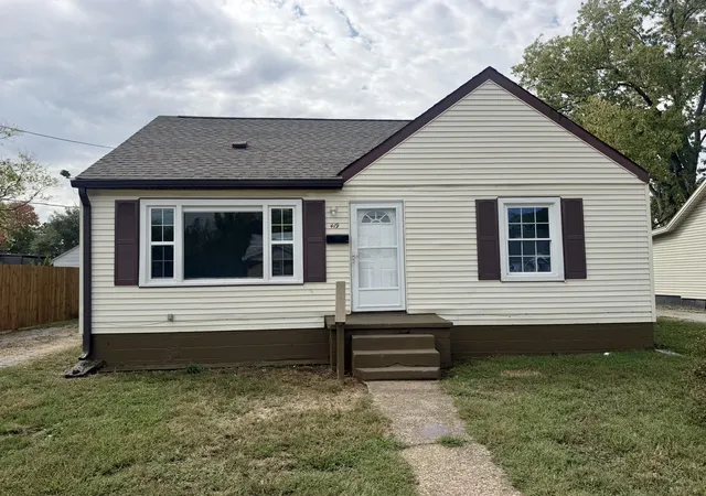 Photo 1 of Single family home for sale at 419 E 23rd Street, Hopkinsville, KY 42240 | MLS# 26027253 | Listing updated on 2026-10-16