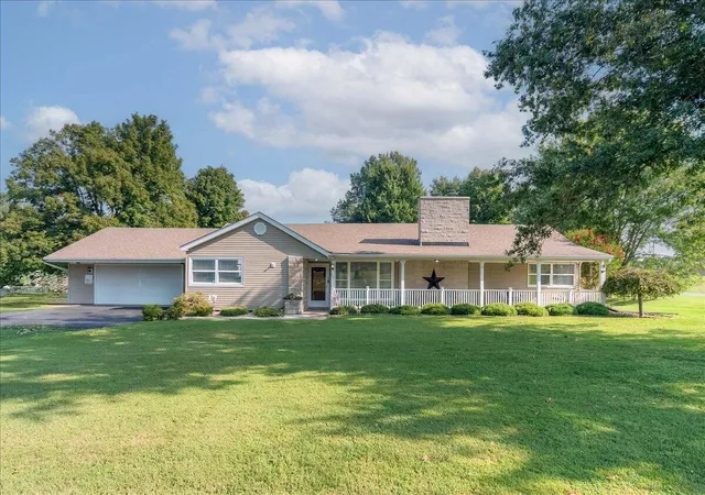 Single family home for sale at 102 Maplewood Dr, Lancaster, KY 40444 | MLS# 26027216