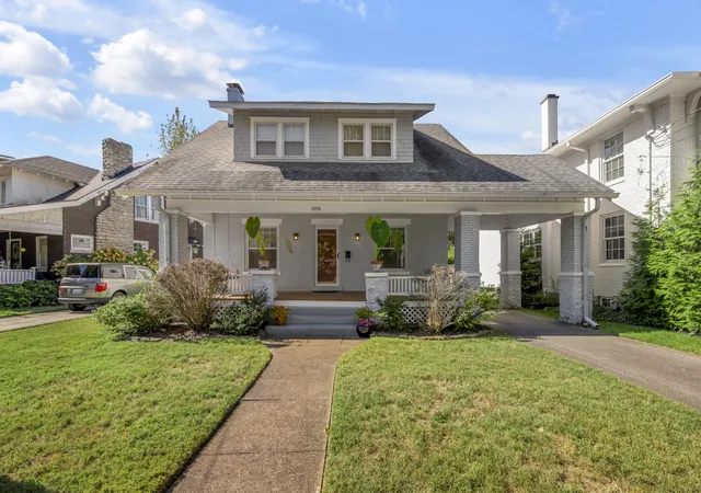 Photo 2 of Single family home for sale at 1108 Fincastle Rd, Lexington, KY 40502 | MLS# 26027314 | Listing updated on 2026-10-13